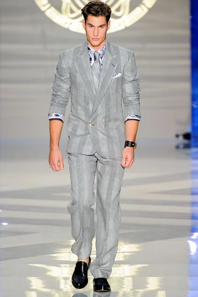 Look 1
